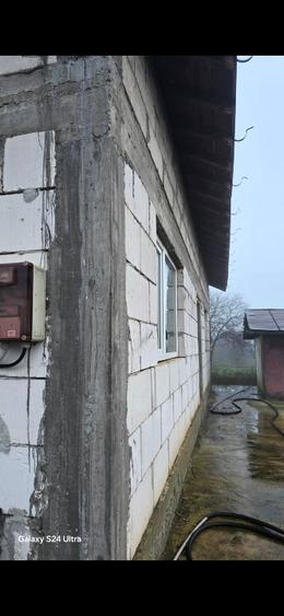 Casă individuală cu 5 camere cu Teren 2000 Mp în Gârbovi