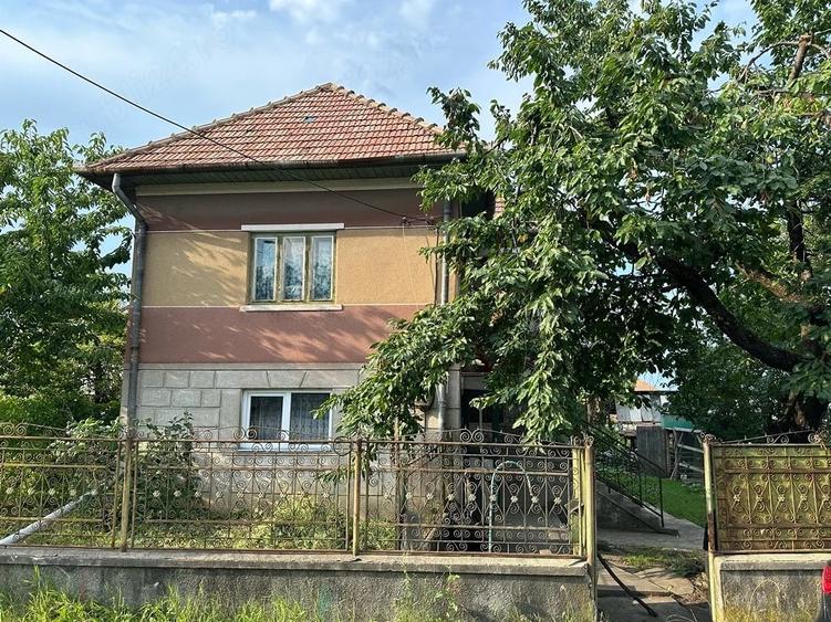 Casa de vanzare satul Ghiorgheni - 1