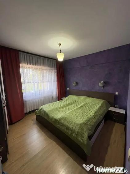 Apartament cu 4 camere decomandat în Traian