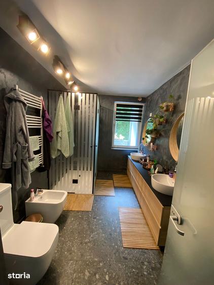 Casă cu 5 camere cu Teren 467 Mp în Făget