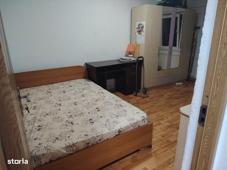 Garsonieră decomandată în Central
