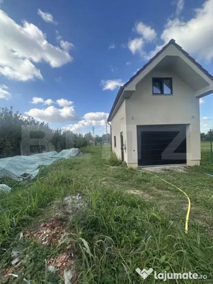 Casă cu 6 camere cu Teren 900 Mp în Central
