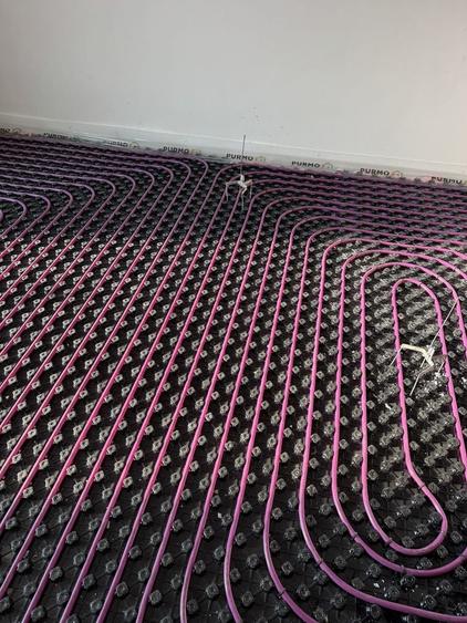 Apartament cu 2 camere decomandat în Aronești