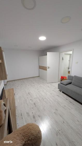 Apartament cu 3 camere în Titan