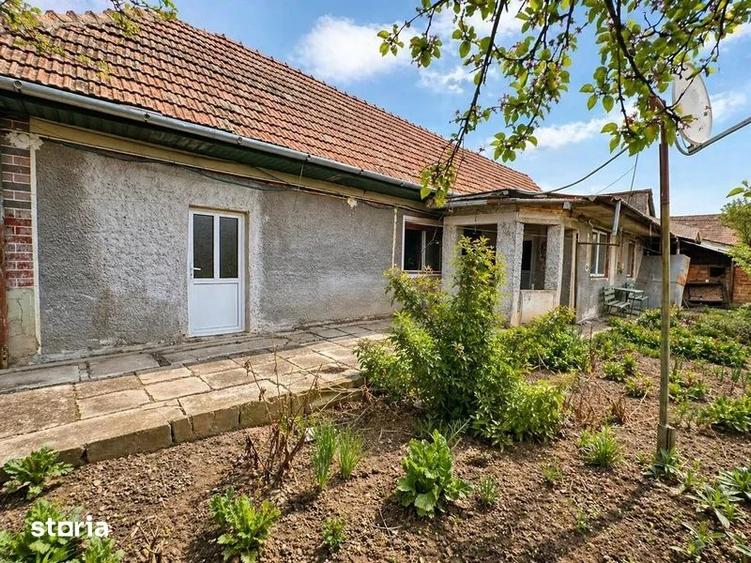 Casă cu 3 camere cu Teren 600 Mp în Central