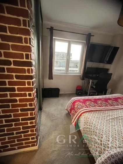 Apartament cu 2 camere semidecomandat, mobilat în Iris
