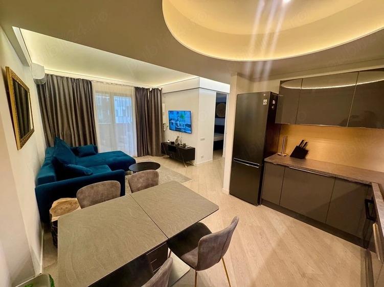Apartament cu 3 camere decomandat în Aviației