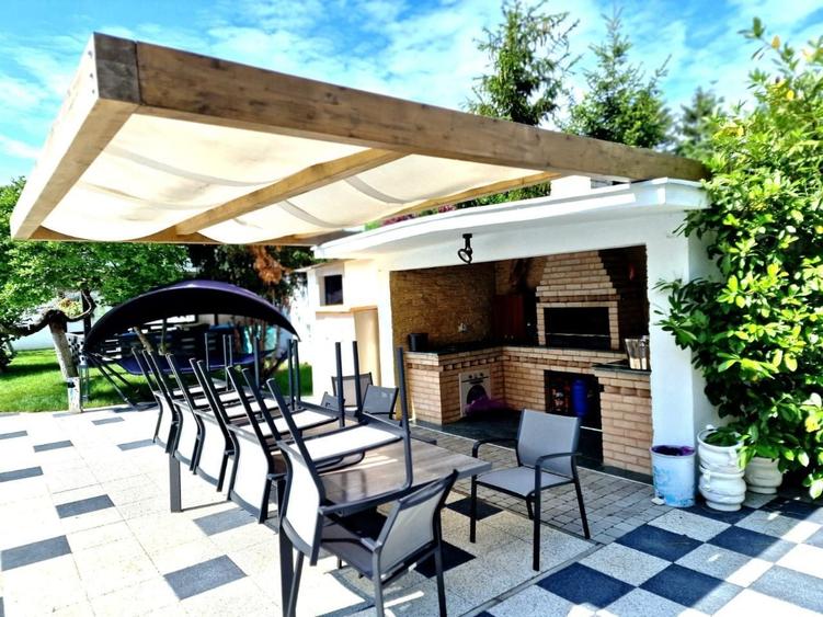 Casă cu 4 camere în Ferme