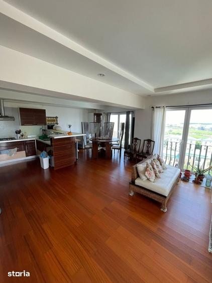 Apartament cu 4 camere decomandat în Ștefăneștii de Jos