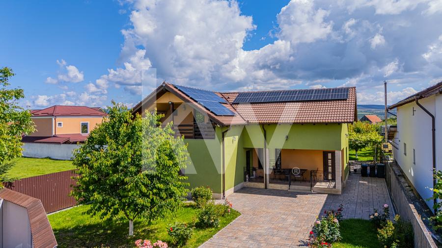 Casă individuală cu 6 camere cu Teren 1200 Mp în Bod