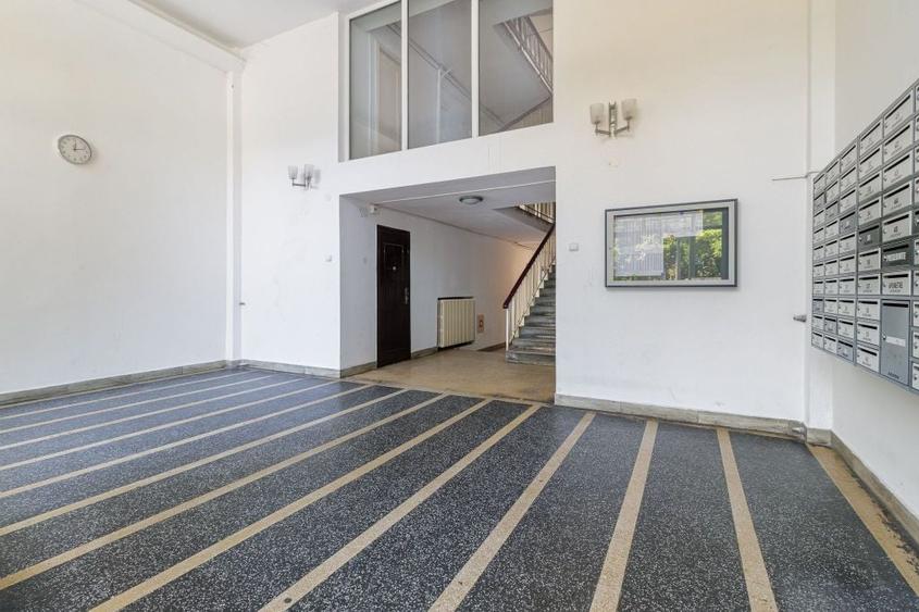 Apartament cu 2 camere semidecomandat în Gara de Nord