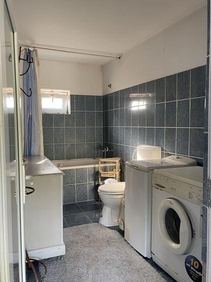 Casă cu 4 camere în Băilești
