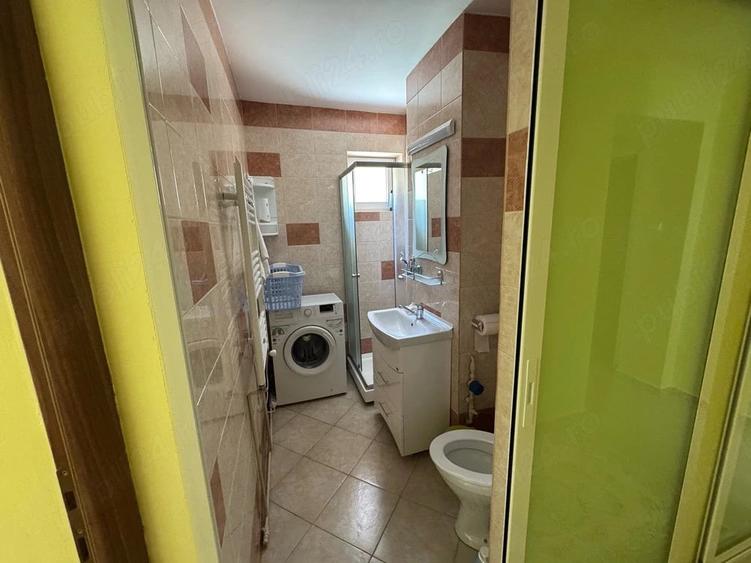 Apartament cu 2 camere decomandat în Cezar Petrescu