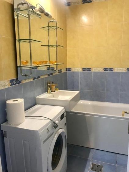 Apartament cu 2 camere semidecomandat, mobilat în Calea Victoriei