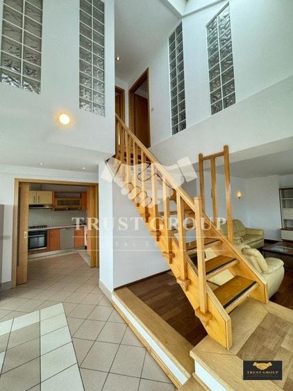 Penthouse cu 3 camere decomandat, mobilat în Clucerului