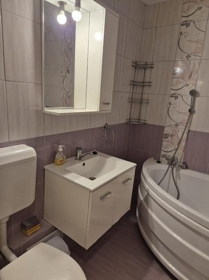 Apartament cu 2 camere decomandat, mobilat în Berceni