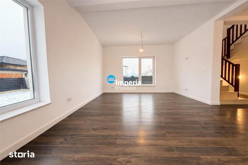 Casă cu 4 camere cu Teren 500 Mp în Valea Adâncă