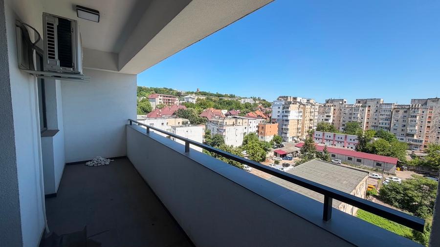 Apartament cu 2 camere decomandat în Arcu