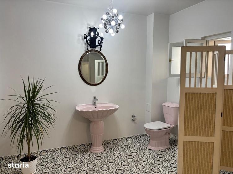 Apartament cu 4 camere în Capitale