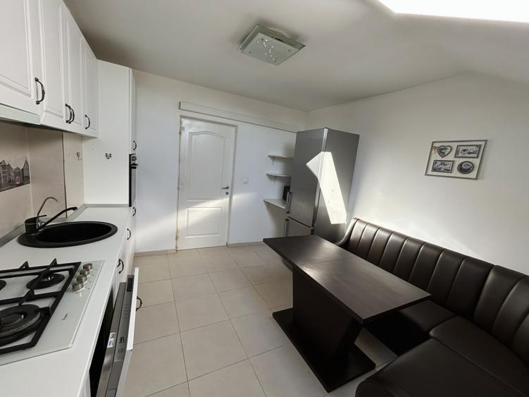 Apartament cu 2 camere decomandat în Bucovina