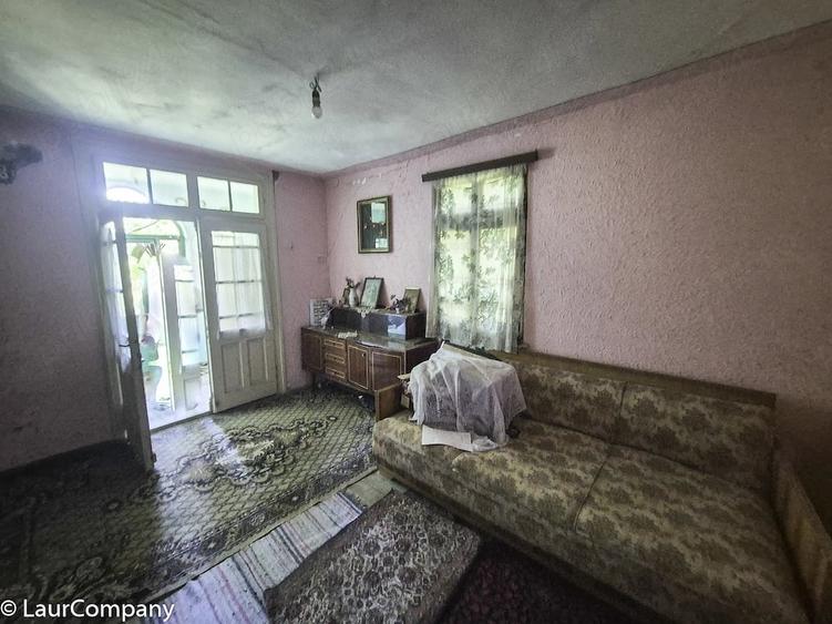 Casă cu 3 camere cu Teren 3287 Mp în Urlueni
