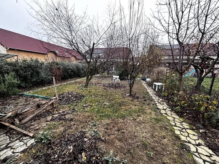 Casă cu 3 camere cu Teren 249 Mp în Biharia