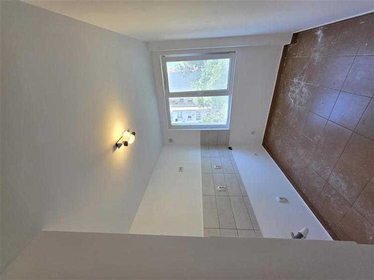 Apartament cu 2 camere decomandat în Colentina