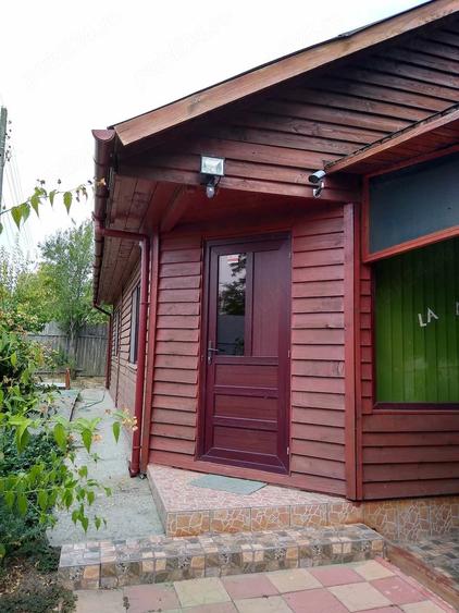Casă cu Teren 300 Mp în Pielești