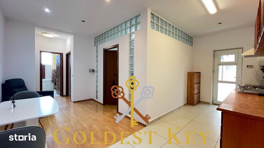 Apartament cu 3 camere decomandat în Florești