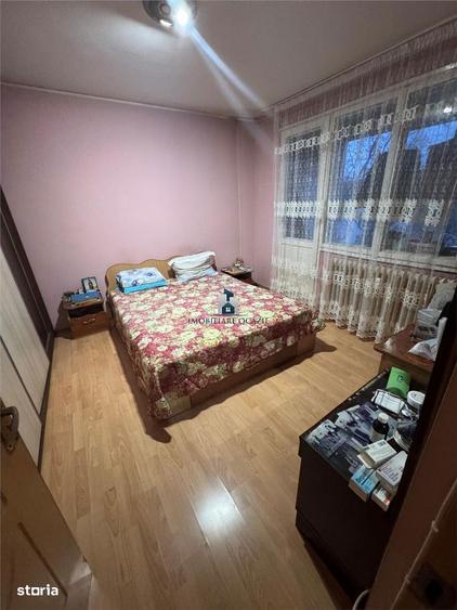 Apartament cu 4 camere decomandat în Berceni — fotografia 1