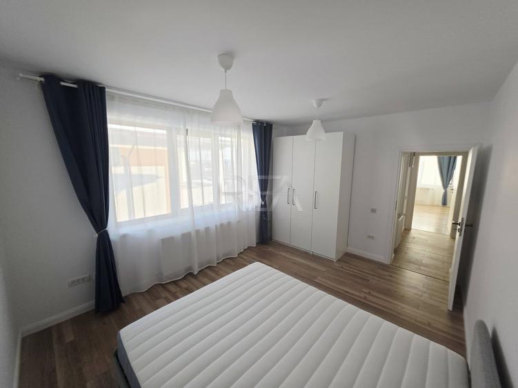 Casă individuală cu 5 camere cu Canalizare în Theodor Pallady