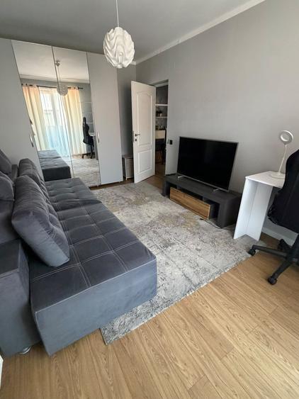 Apartament cu 2 camere decomandat, mobilat în Florești