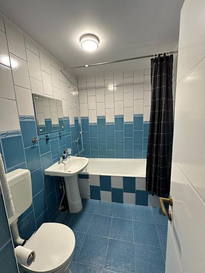 Apartament cu 3 camere decomandat, mobilat în Lujerului