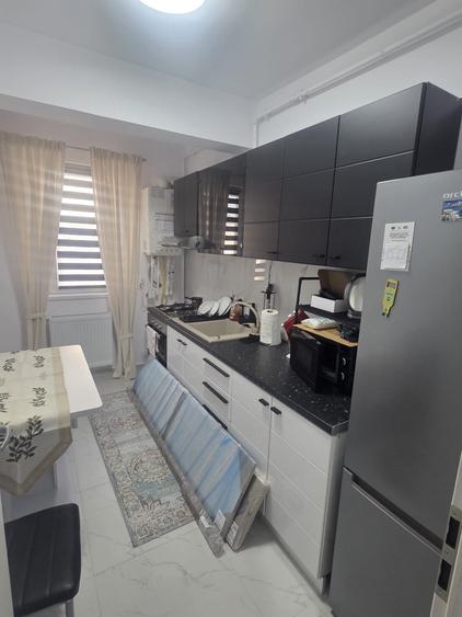 Apartament cu 2 camere decomandat în Militari