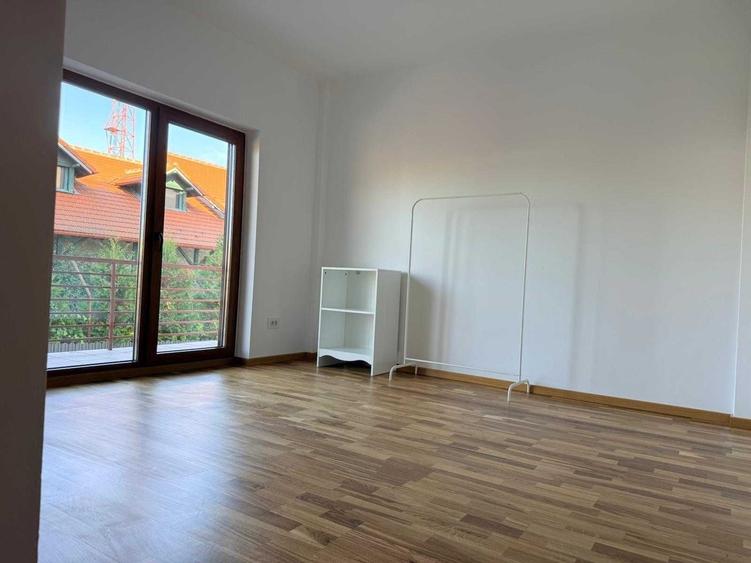 Apartament cu 2 camere decomandat în Trivale