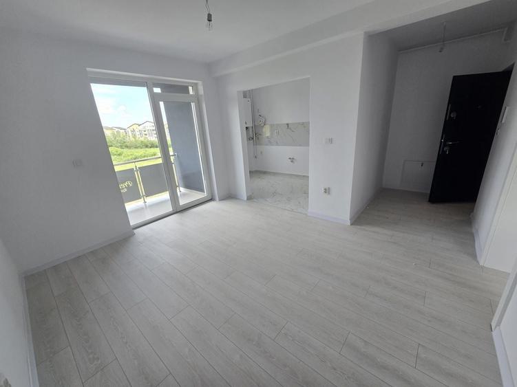 Apartament cu 3 camere decomandat în Braytim