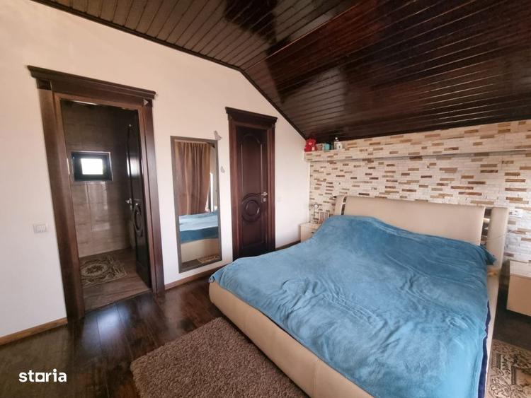 Casă cu 4 camere cu Canalizare în Valu lui Traian