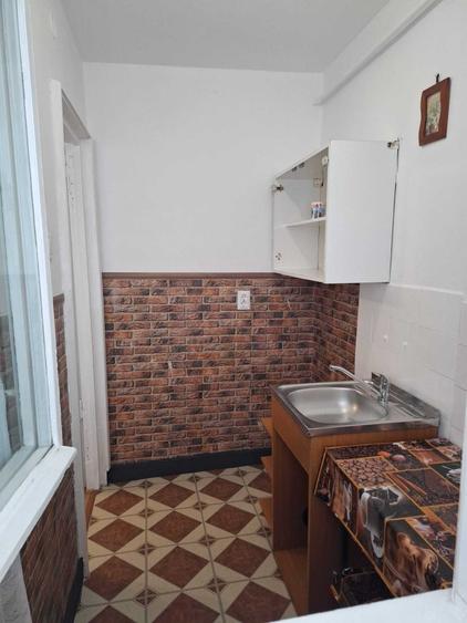 Garsonieră semidecomandată în Craiovei