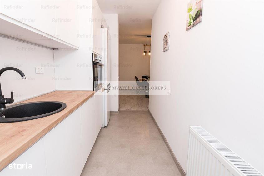 Apartament cu 2 camere semidecomandat, mobilat în Tei