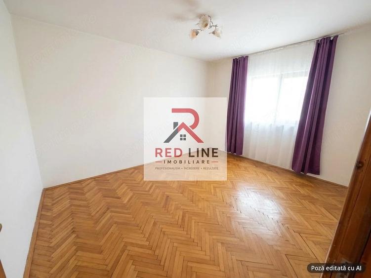 Casă cu Teren 9881 Mp în Dudașu
