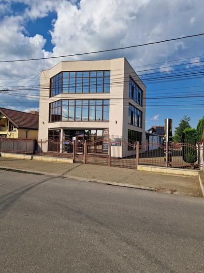 Spațiu comercial, de 270 mp, în Central