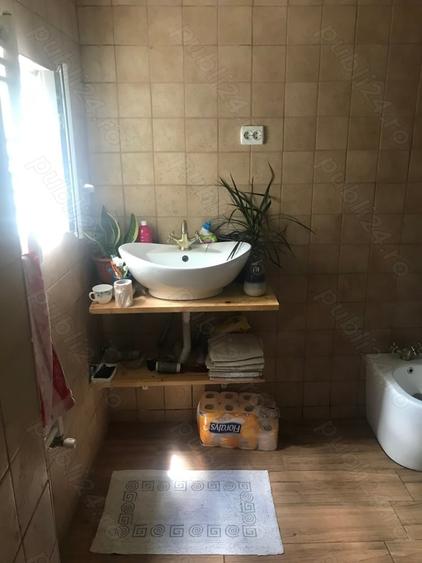 Casă cu 5 camere cu Teren 548 Mp în Eforie