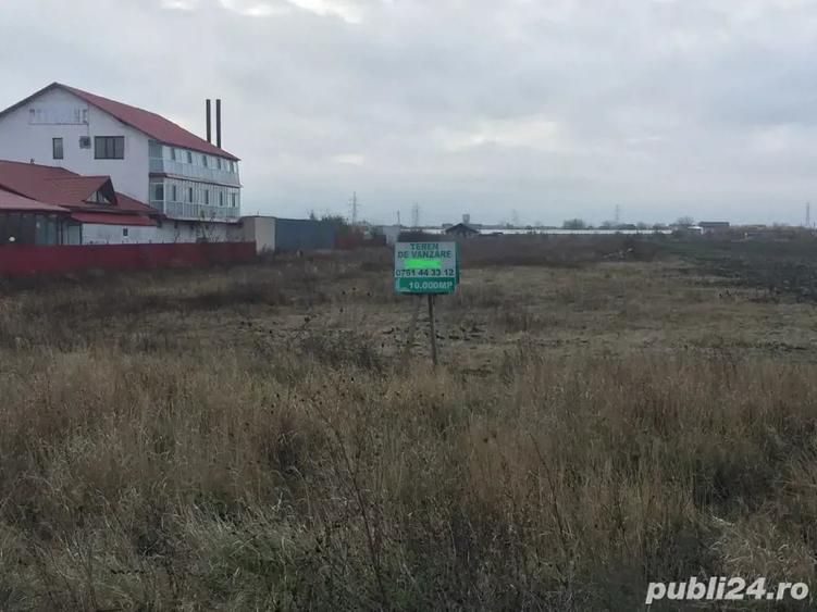 Teren de 10000 mp, în Obor