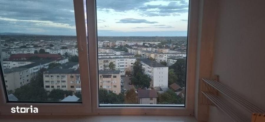 Apartament cu 2 camere decomandat în Micro 5