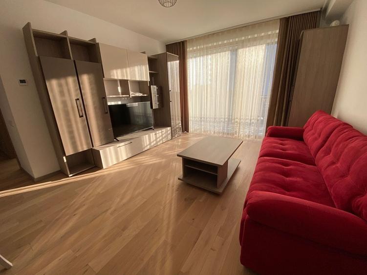 Apartament cu 3 camere decomandat în Take Ionescu