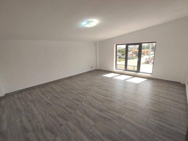 Spațiu comercial, de 1,590 mp, în Malu Mare