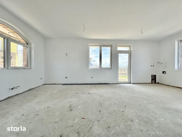 Casă cu 4 camere cu Teren 450 Mp în Apahida
