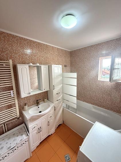 Apartament cu 2 camere semidecomandat în Ludoș