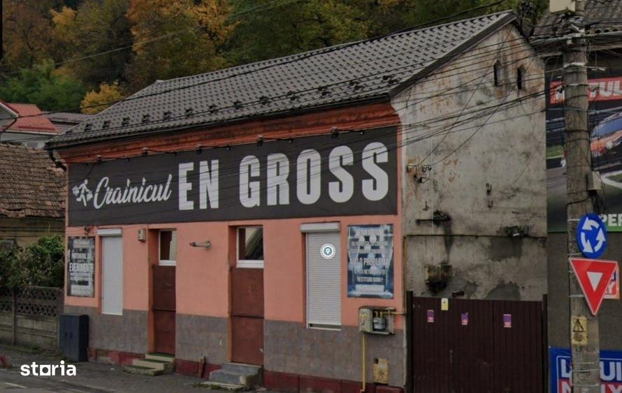 Spațiu comercial, de 280 mp, în Central