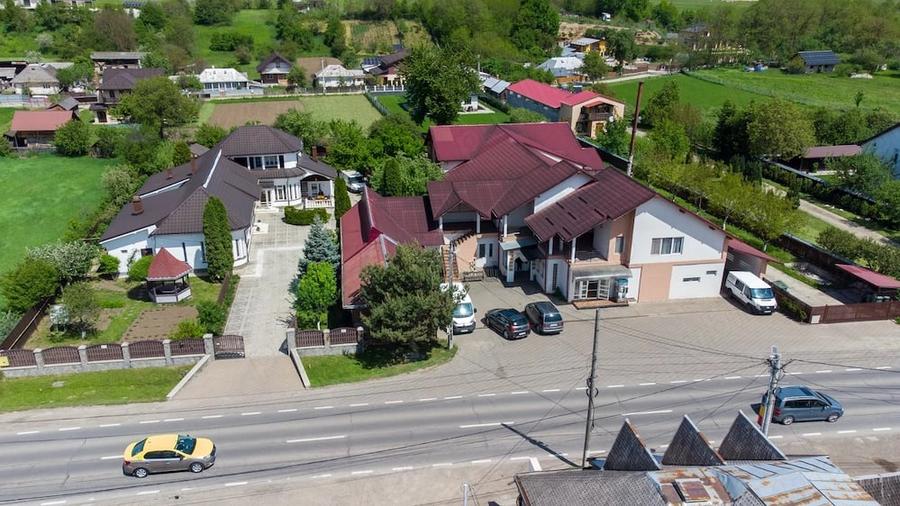 Spațiu comercial, de 800 mp, în Central